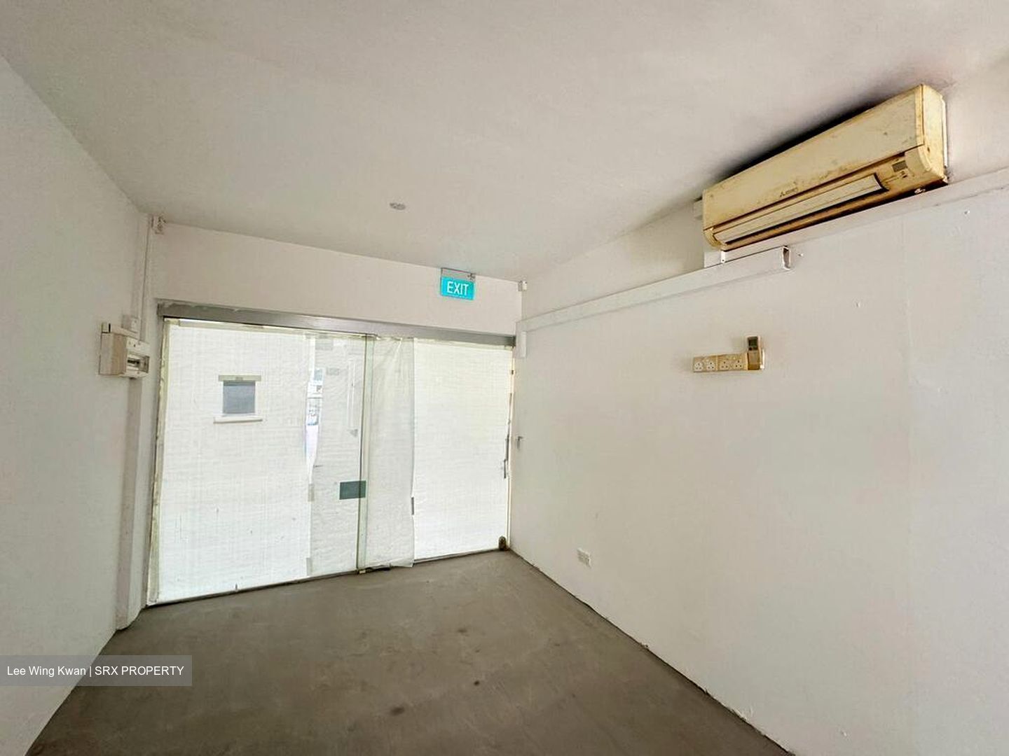 Toa Payoh Central (D12), Shop House #496339211